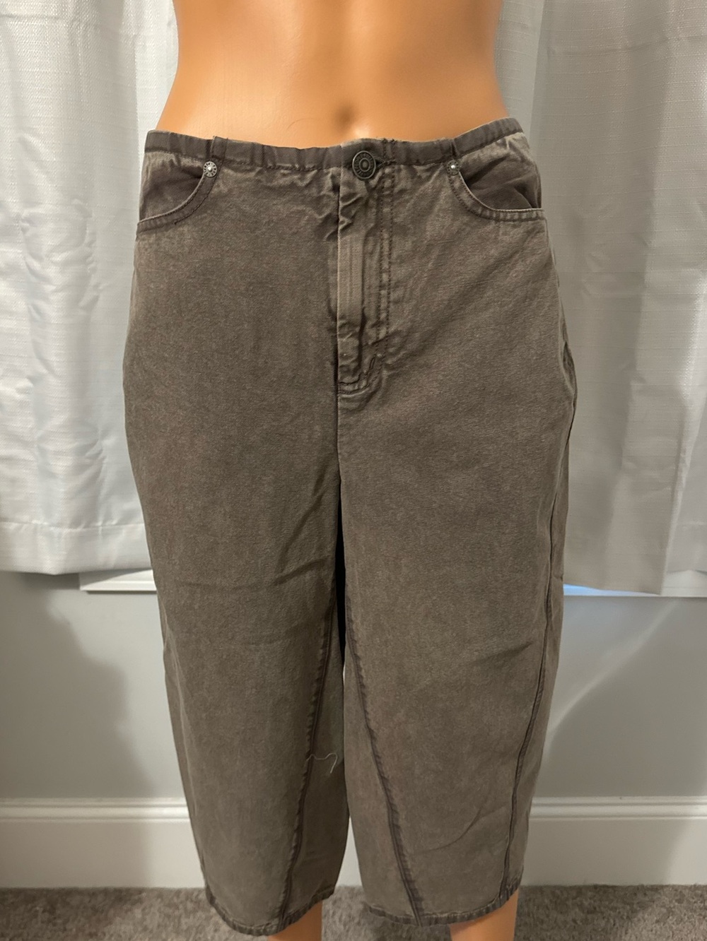 Cool Free People size 6 wild mushroom cropped barrel jeans pants new